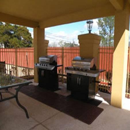 Отель La Quinta Inn & Suites Bay City