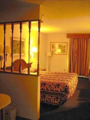 Отель Ashburn Inn - Ashburn