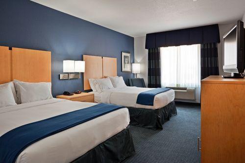 Отель Holiday Inn Express Hotel & Suites Hutto