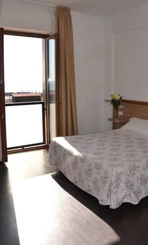 Отель Hotel Rondine