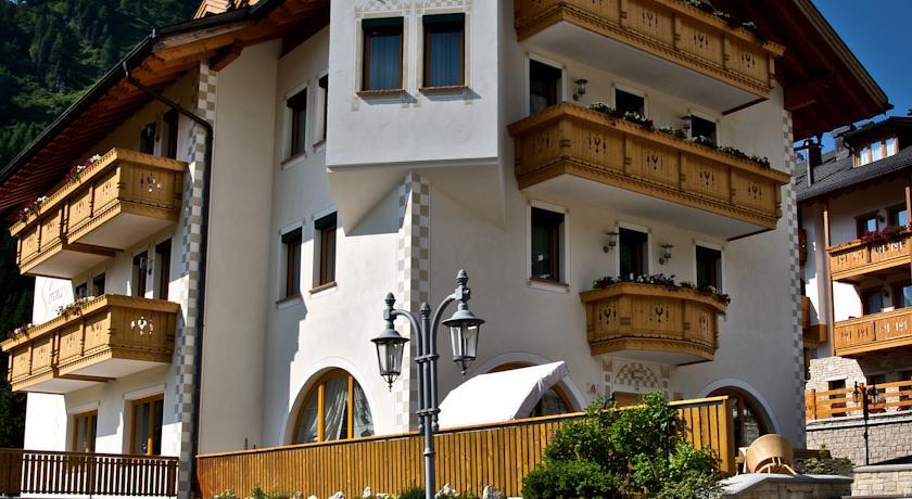 Отель Hotel Garnì Serena