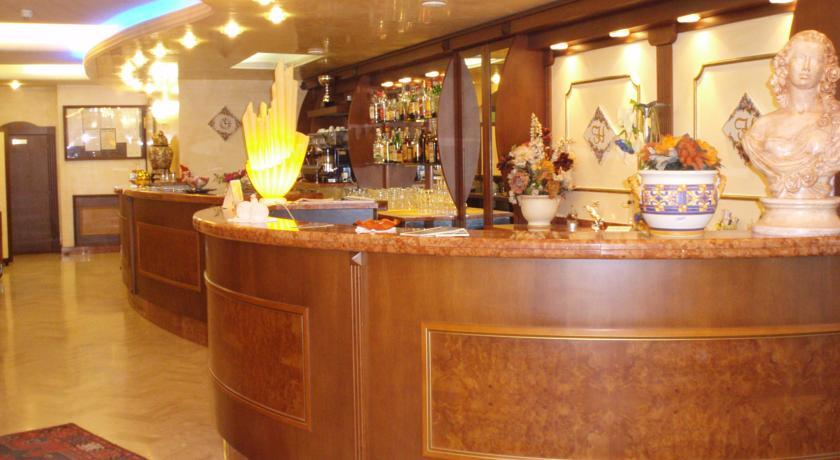 Отель Hotel Ferranti