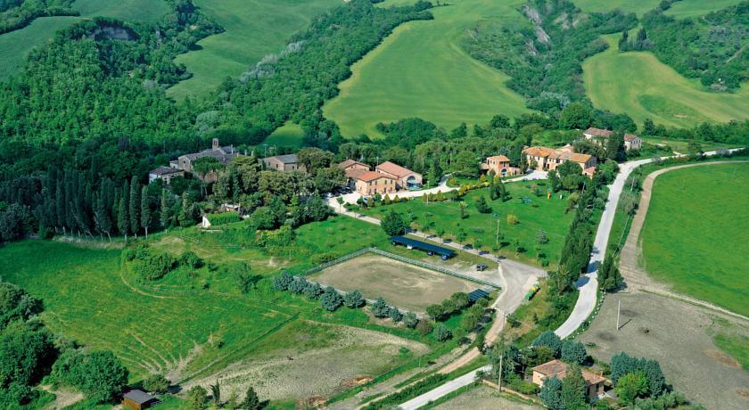 Отель Fattoria Pieve A Salti