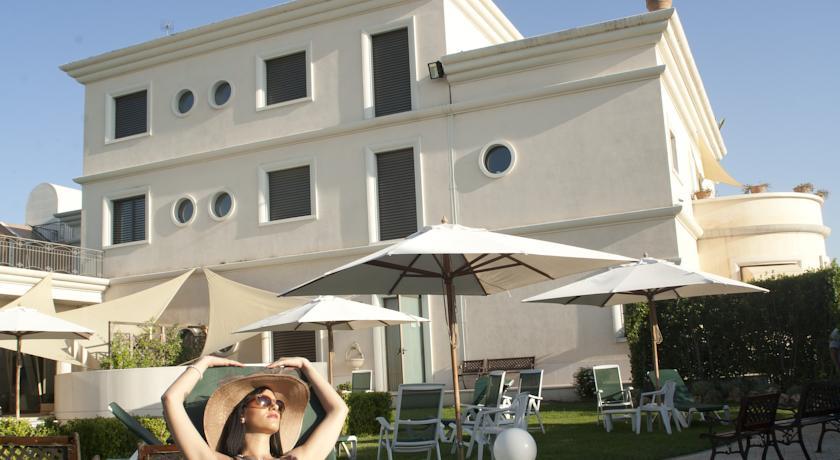 Отель Hotel d'Altavilla