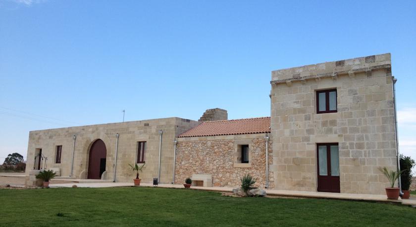 Отель Agriturismo Masseria Quaremme