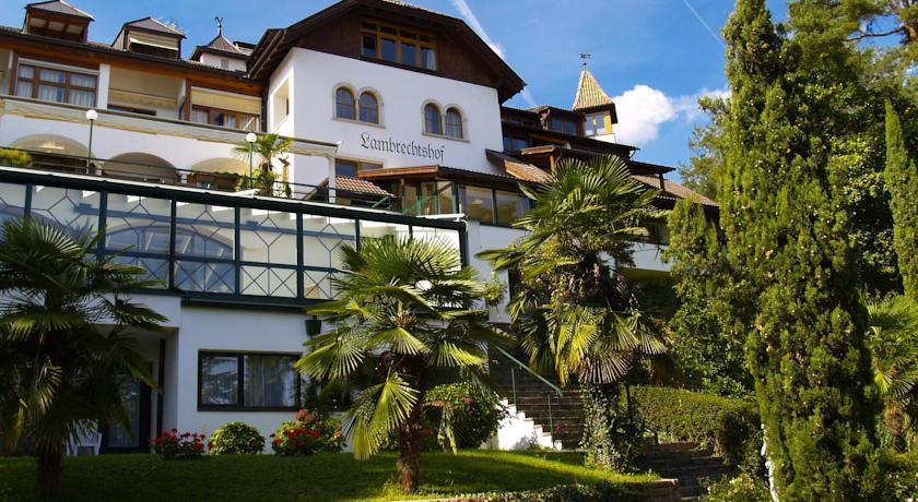 Отель Hotel Lambrechtshof****
