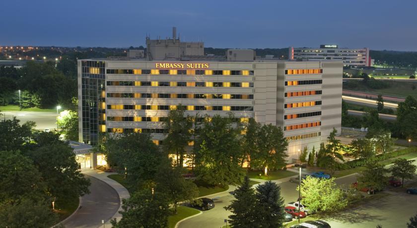 Отель Embassy Suites Detroit - Troy/Auburn Hills