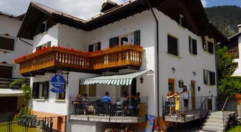 Отель Meuble Bar Giustina