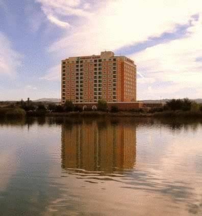 Отель Embassy Suites Monterey Bay - Seaside