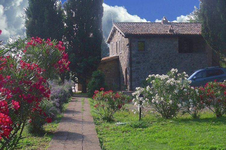 Отель Holiday Home Mimosa Bagnoregio
