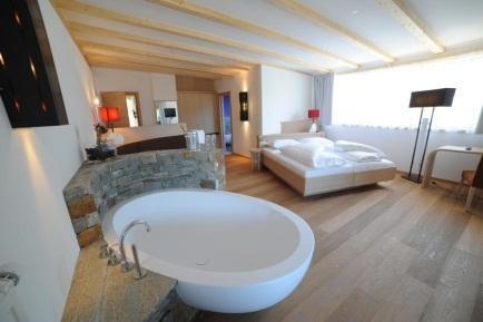 Отель Hotel Zum Mohren & Plavina