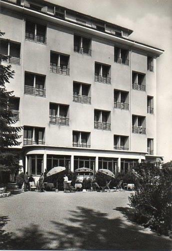 Отель Hotel Excelsior