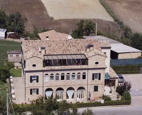 Отель Agriturismo Casa degli Archi