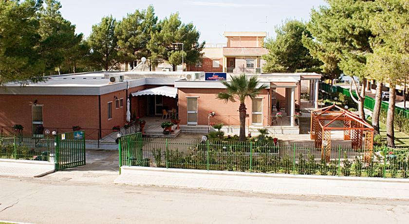 Отель Albergo L'Approdo