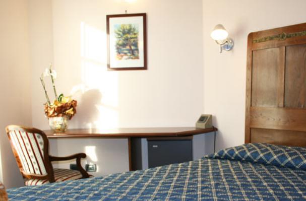 Отель Albergo La Pietra