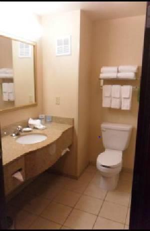 Отель Hampton Inn Waterbury