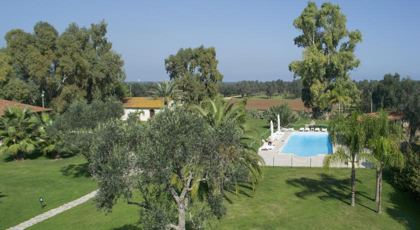 Отель Agriturismo La Badessa