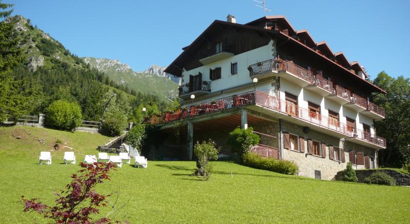Отель Albergo Ristorante Scanapà