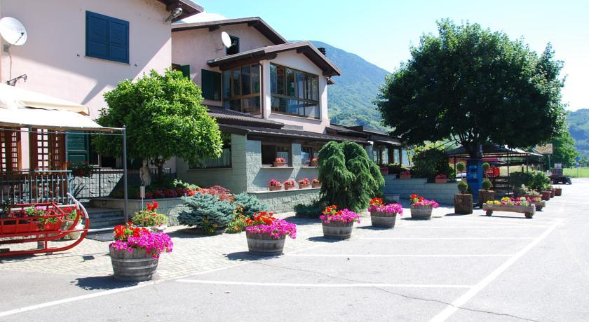 Отель Albergo Baffo