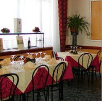 Отель Hotel Altavilla