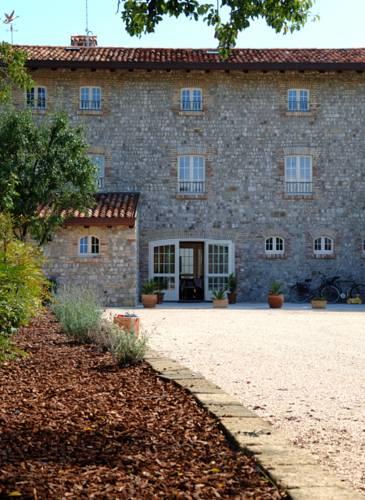 Отель Albergo Julienne