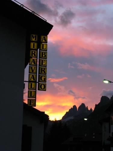 Отель Albergo Miravalle