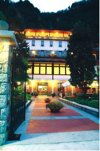 Отель Hotel Oasi Verde