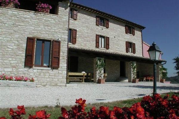 Отель Holiday Home Tulip Smirra Di Cagli