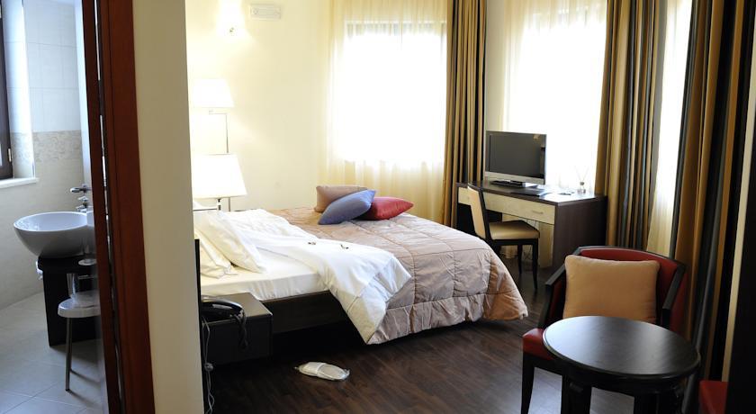 Отель Gullo Hotel