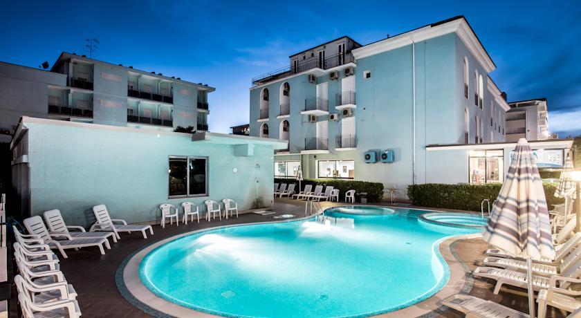 Отель Hotel Adriatico