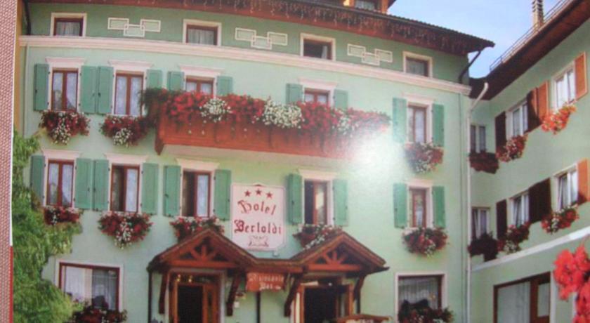 Отель Hotel Bertoldi