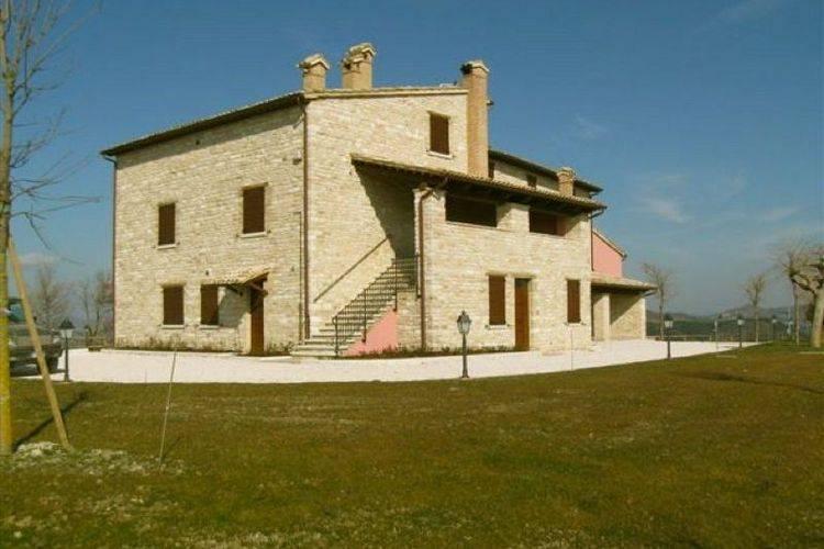 Отель Holiday Home Mimosa Smirra Di Cagli