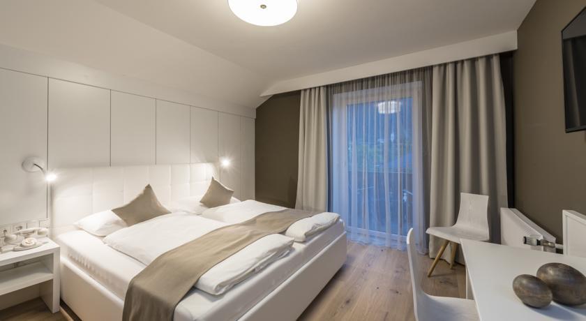 Отель Hotel Lener