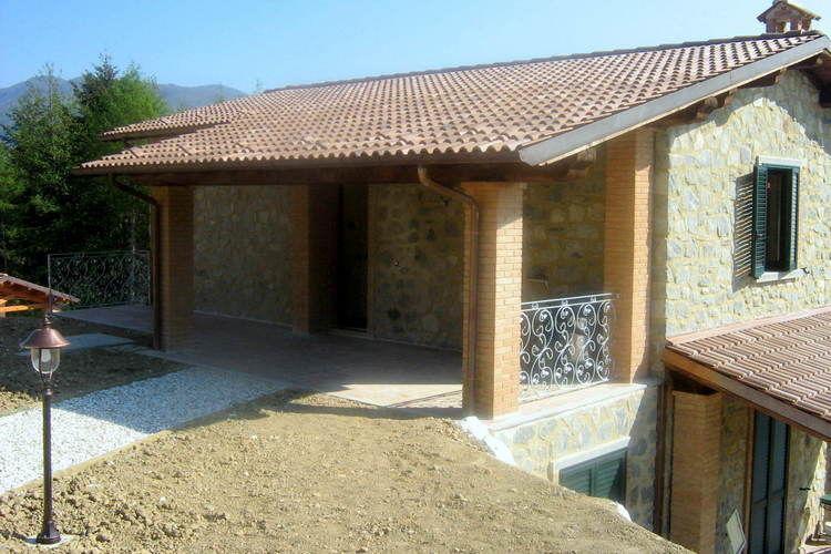 Отель Holiday Home Gufo Uno Camporgiano