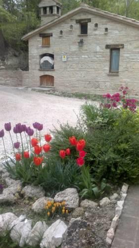 Отель Countryhouse Il Sentiero Degli Ailanti