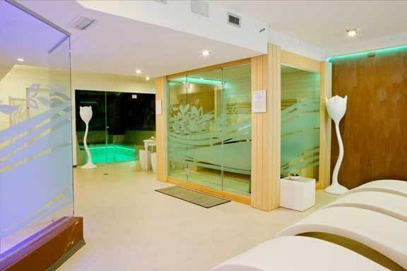 Отель Cristalresort