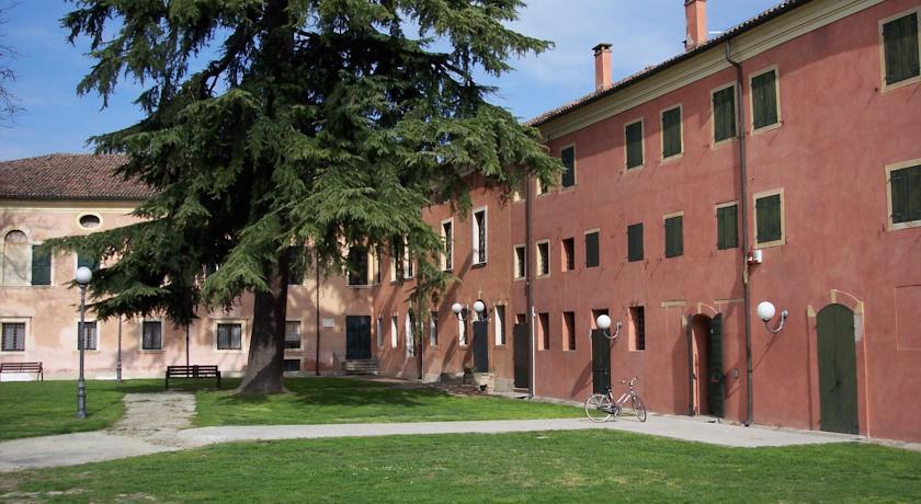 Отель Hotel La Corte