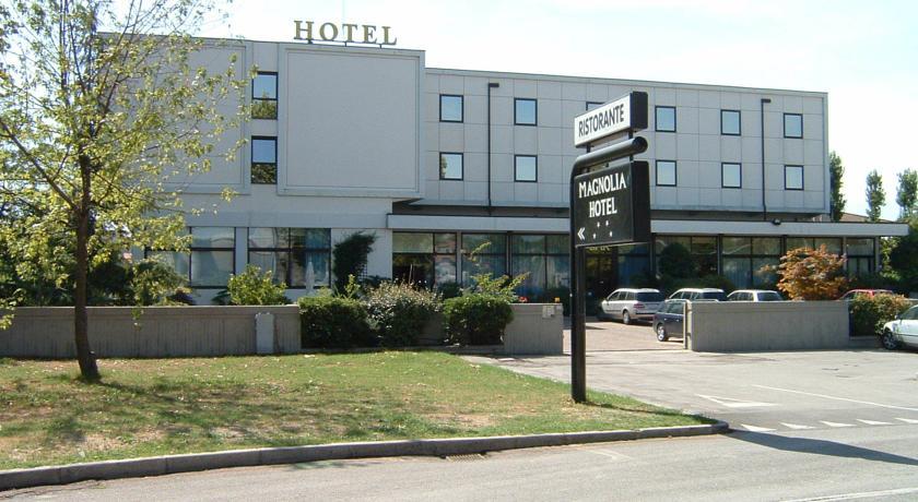 Отель Magnolia Hotel