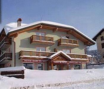 Апартаменты Giongo Residence