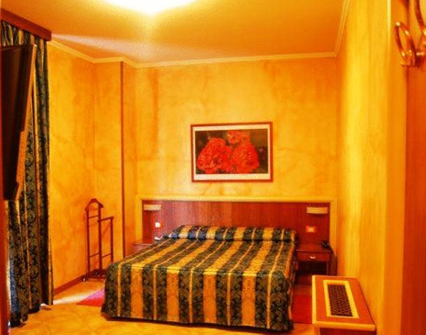 Отель Lenotel