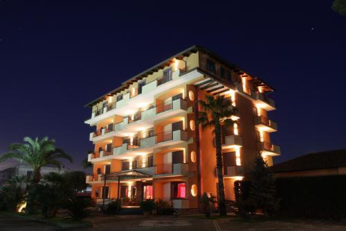 Отель Hotel Orizzonte