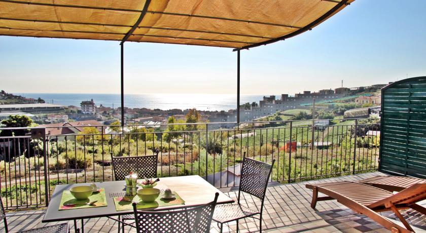 Отель Agriturismo Azzurra Biricchina