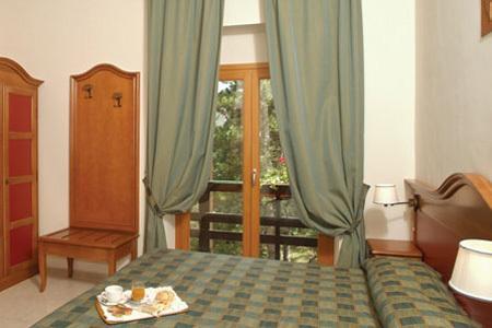 Отель Hotel Cristall