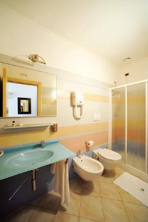 Отель Hotel Cristina