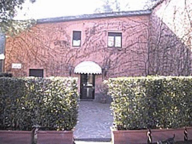 Отель Hotel & Residence Torre Di Pratolungo