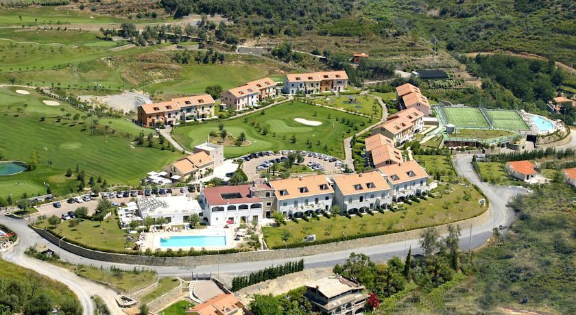 Отель Castellaro Golf Resort