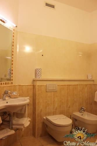 Отель Hotel Sette E Mezzo