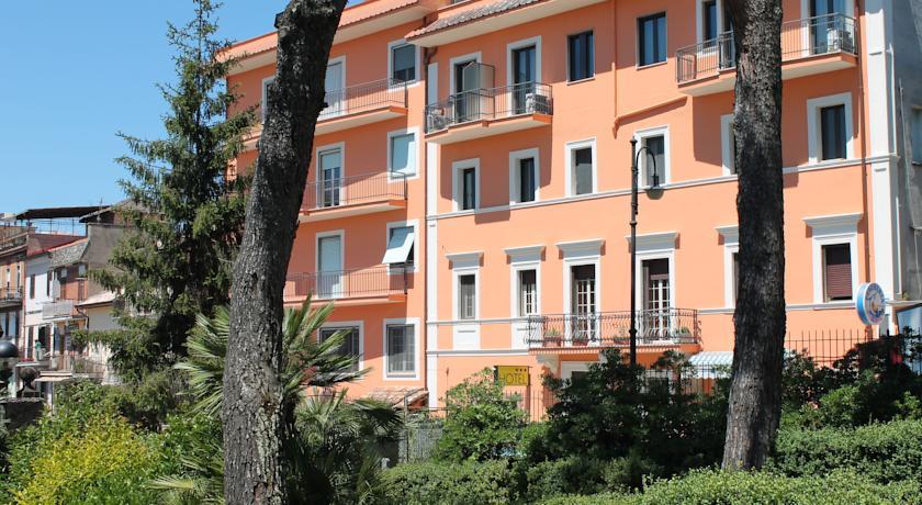 Отель Hotel La Villa