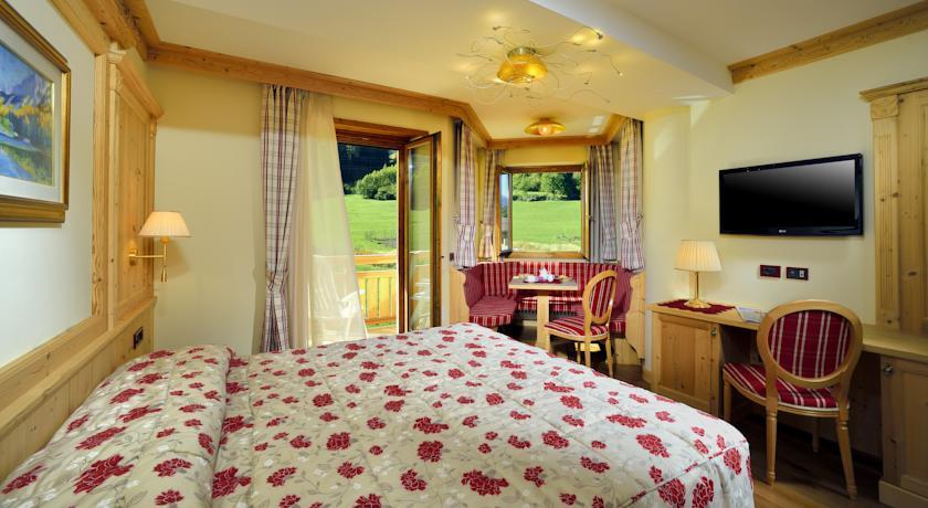 Отель Hotel Tevini