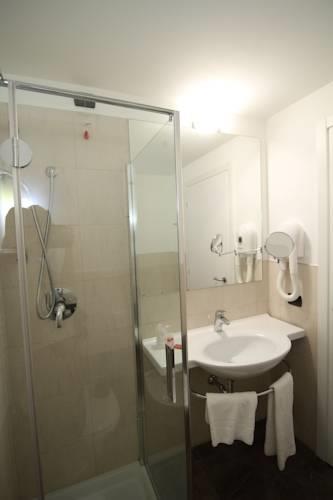 Отель Euro Hotel Residence